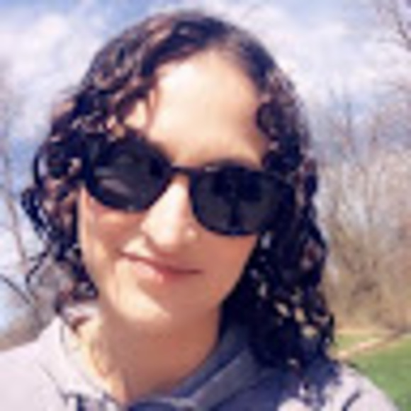 Meet your Posher, Michelle - Picture 1 of 1